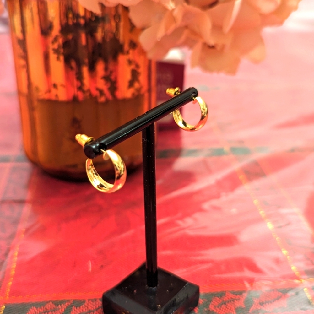 NWT small Huggie 14 karat gold plated hoops